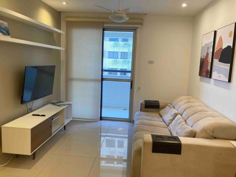 Ap Na Barra Da Tijuca, Atras Do Windsor * 里约热内卢