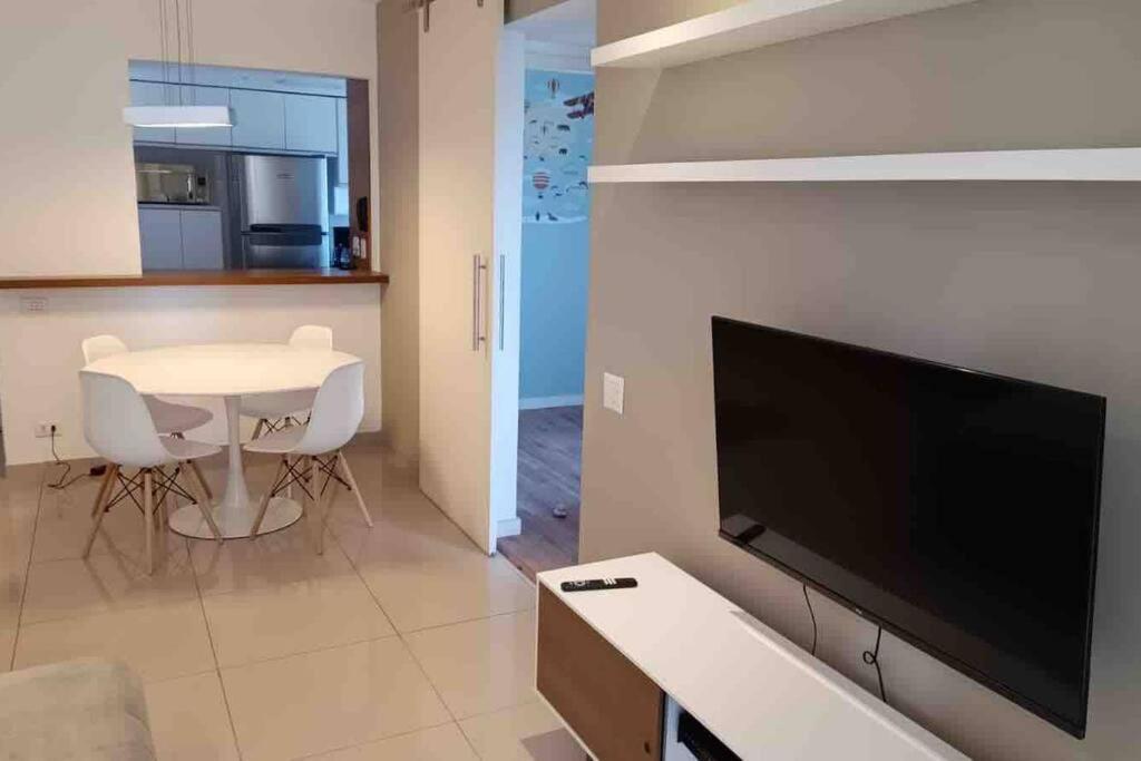 Ap Na Barra Da Tijuca, Atras Do Windsor 里约热内卢